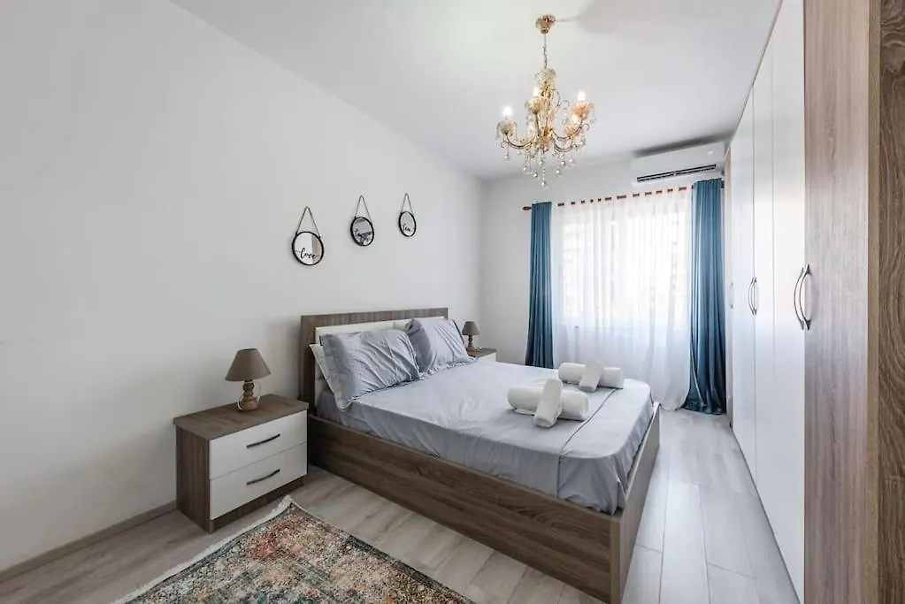 Bllok Moni Resilience 2Bedr Terrace Apartment Tirana Albania