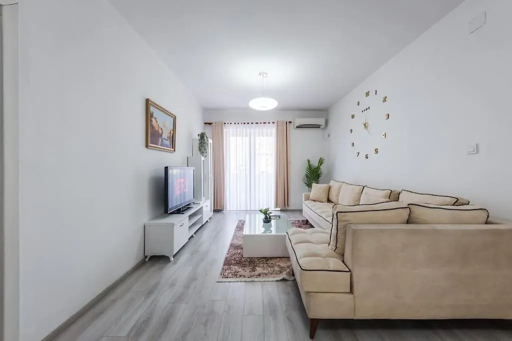 Bllok Moni Resilience 2Bedr Terrace Apartment Tirana